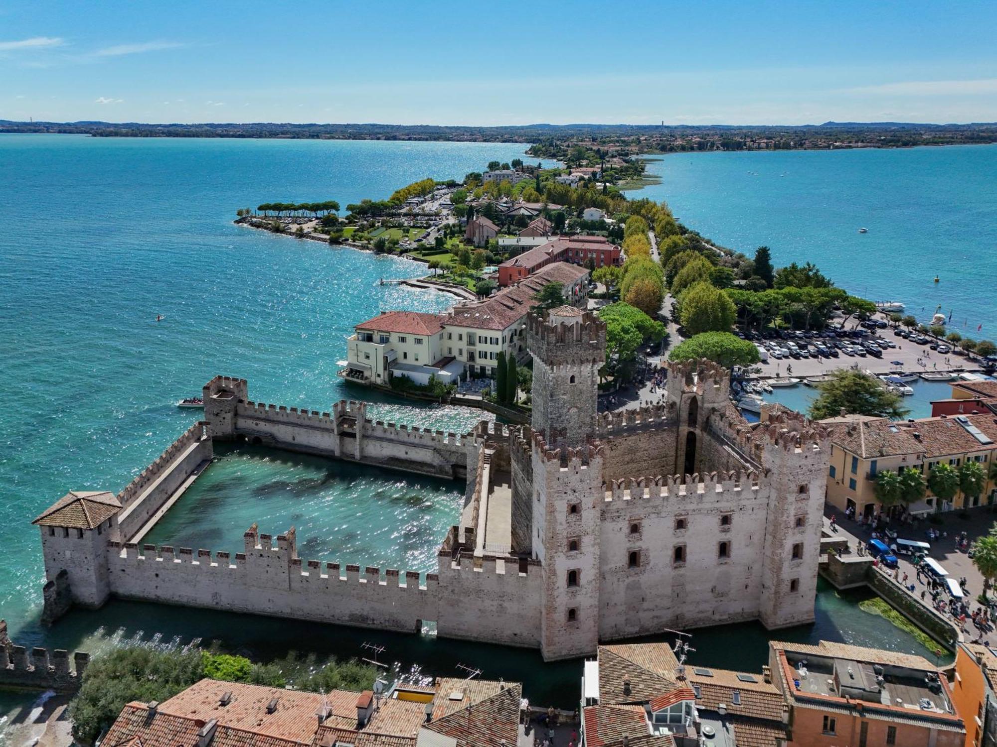 Locanda Carolina Callas Sirmione Ngoại thất bức ảnh